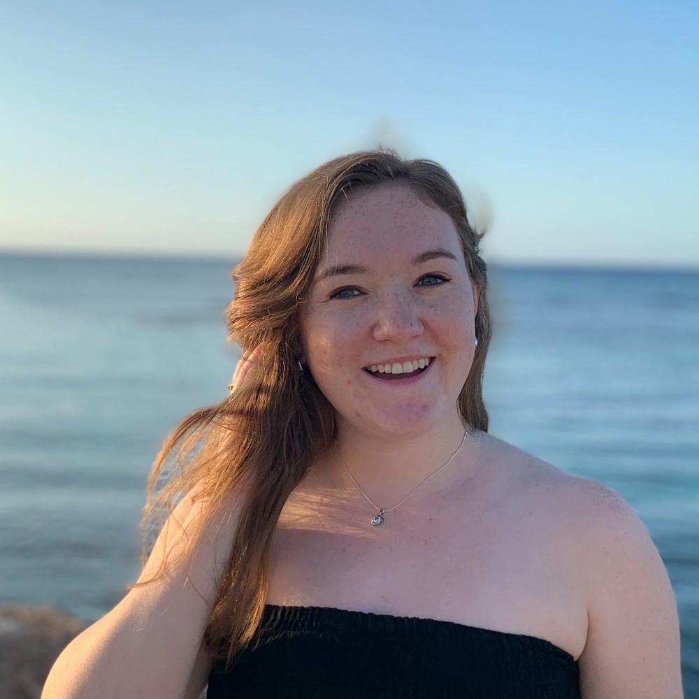Meet your Posher, Olivia